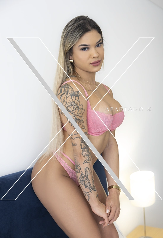 Escort de Luxo Alice Falconeri