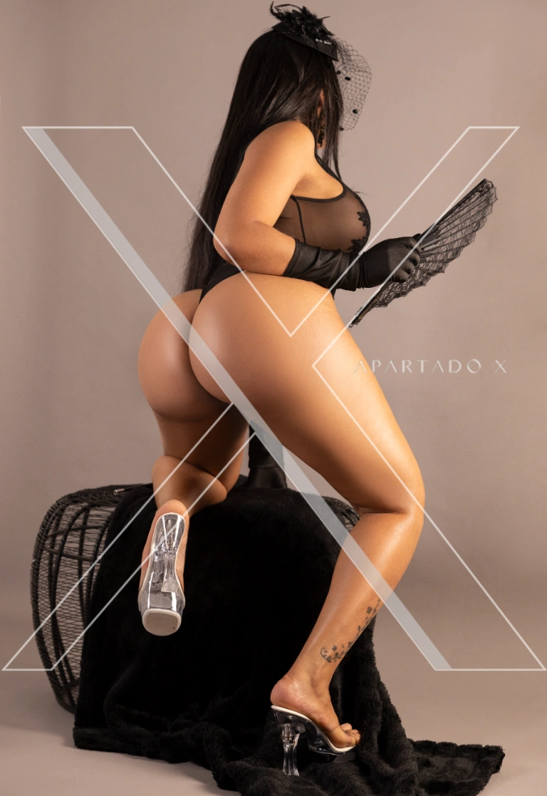 Luxury Escort Alicia Soares