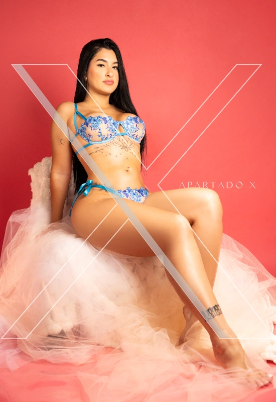 Escort de Luxo Ayla Miller