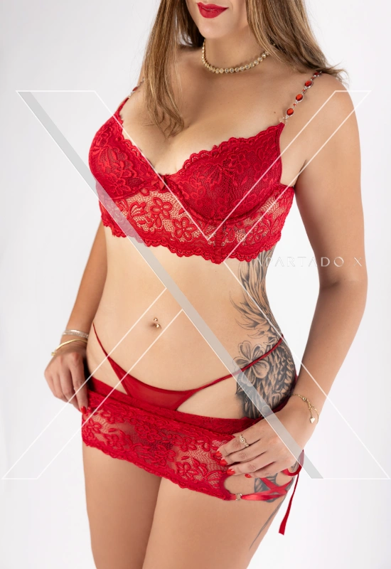 Luxury Escort Ayla Moretto