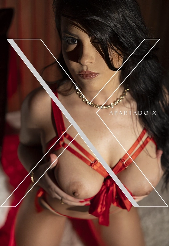 Luxus Escort Bárbara Lingam