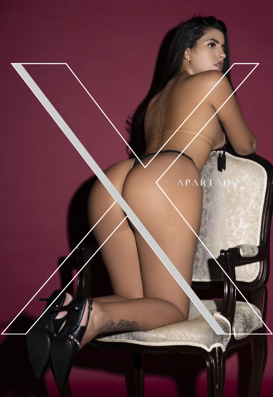 Escort de Luxo Cleo Valentini