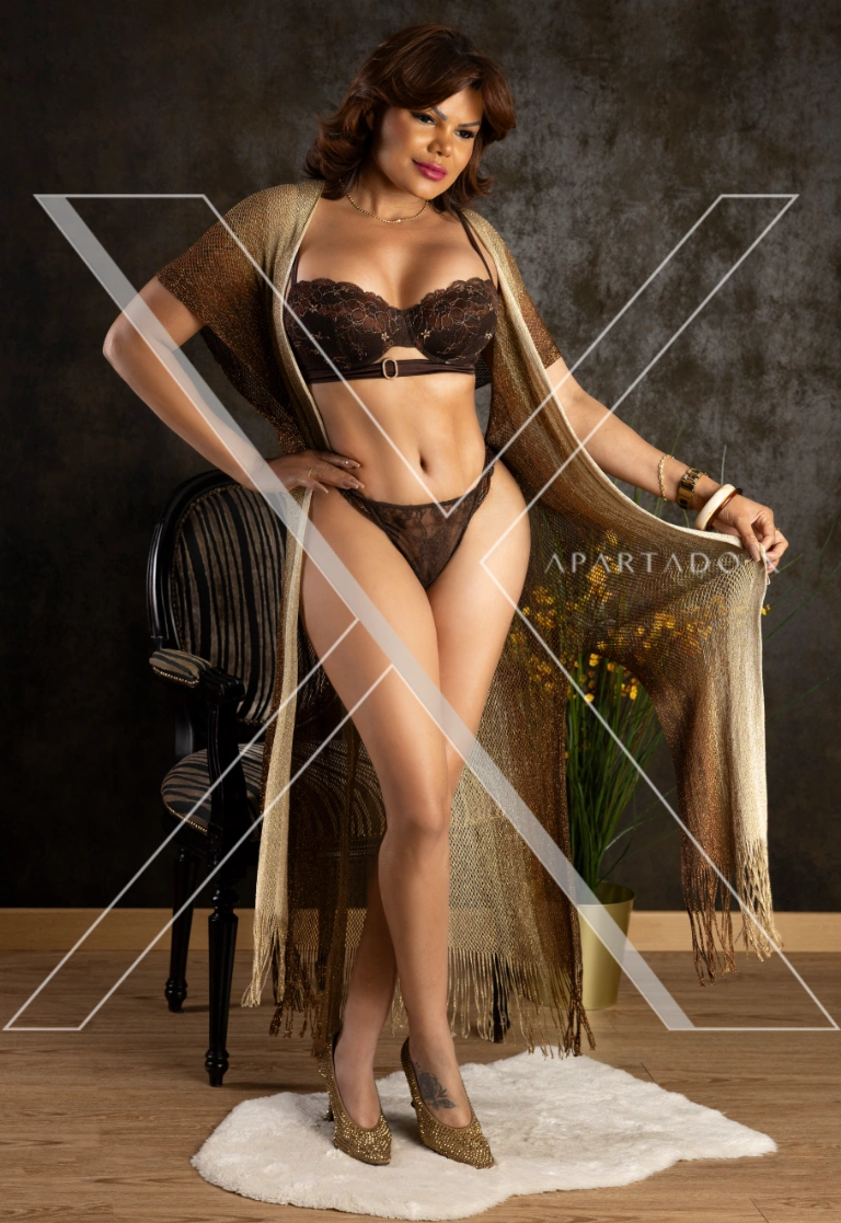 Escort de Luxo Cristal Oliveira