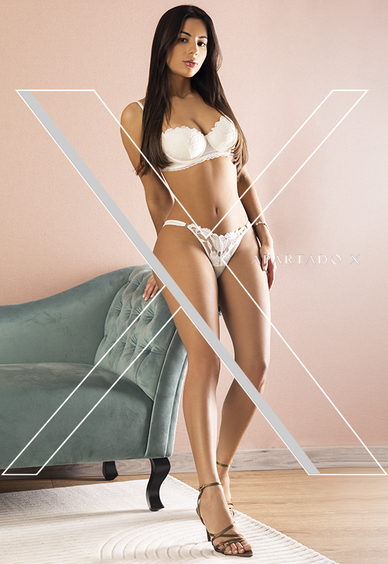 Escort de Luxo Giulia Santorini