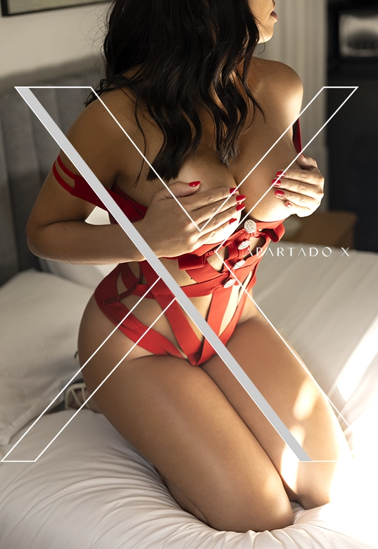 Photo 0 of escort Joana Prado