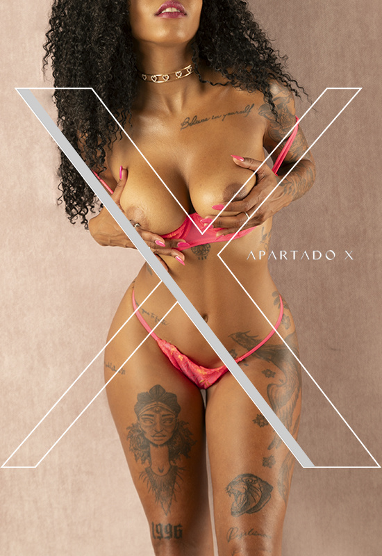 Luxus Escort Linda Black