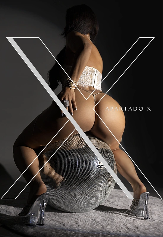 Luxury Escort Lua Clara