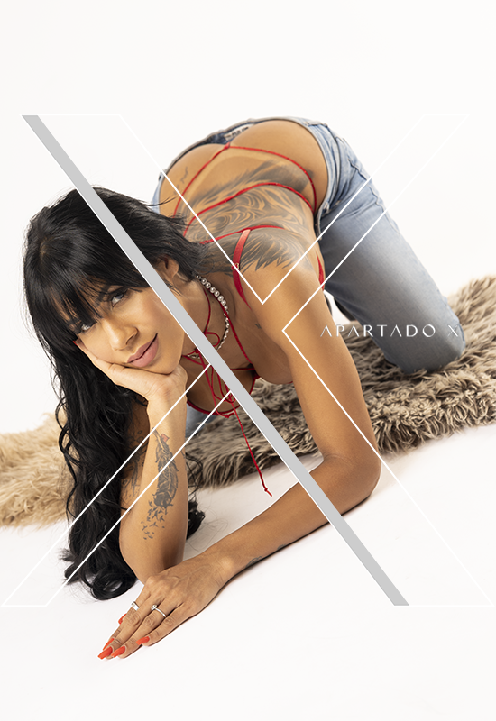 Escort de Luxo Nahuria Valmont