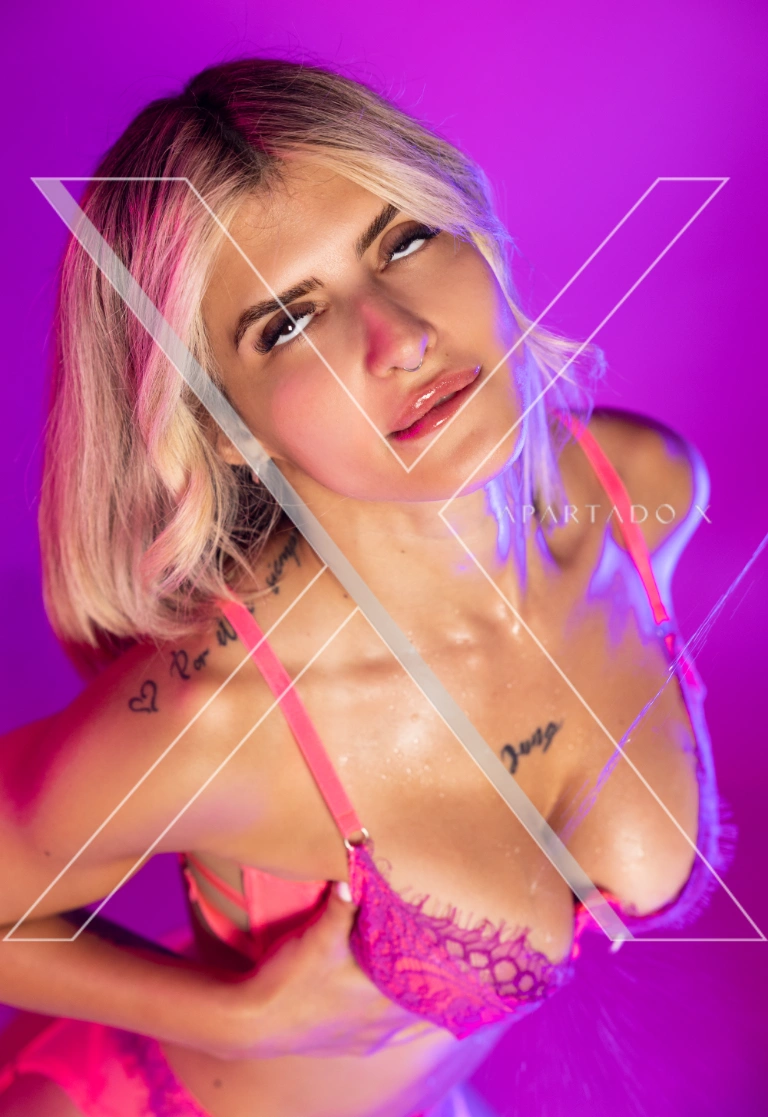 Luxus Escort Serena Gomes