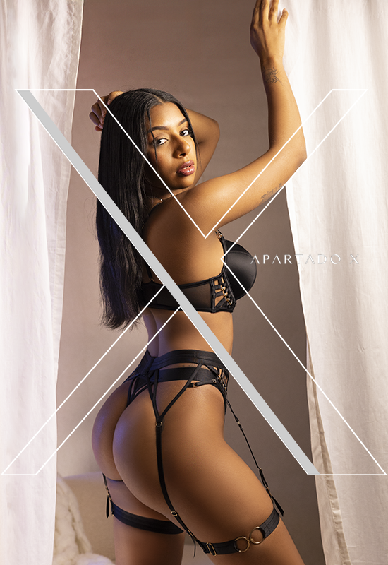 Escort de Luxo Victoria Sena