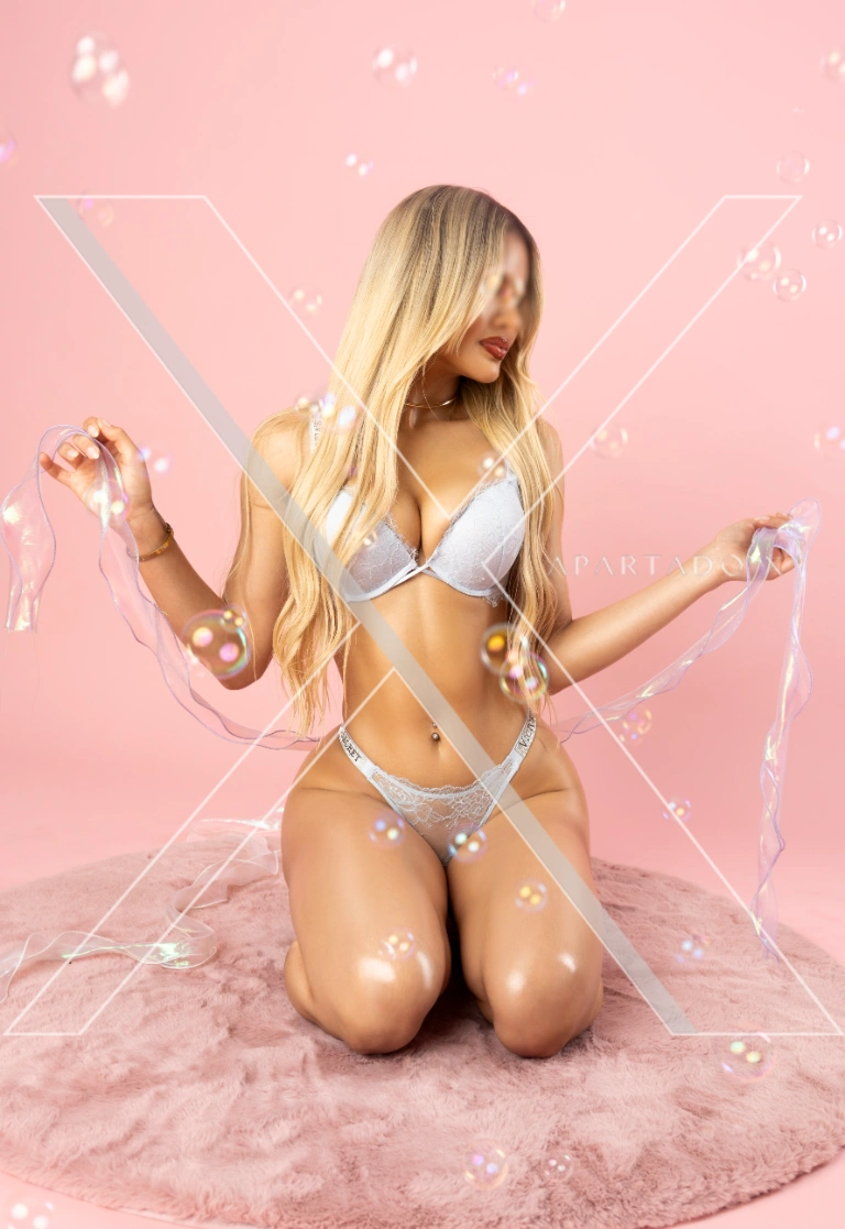 Luxus Escort Yasmin Barbara